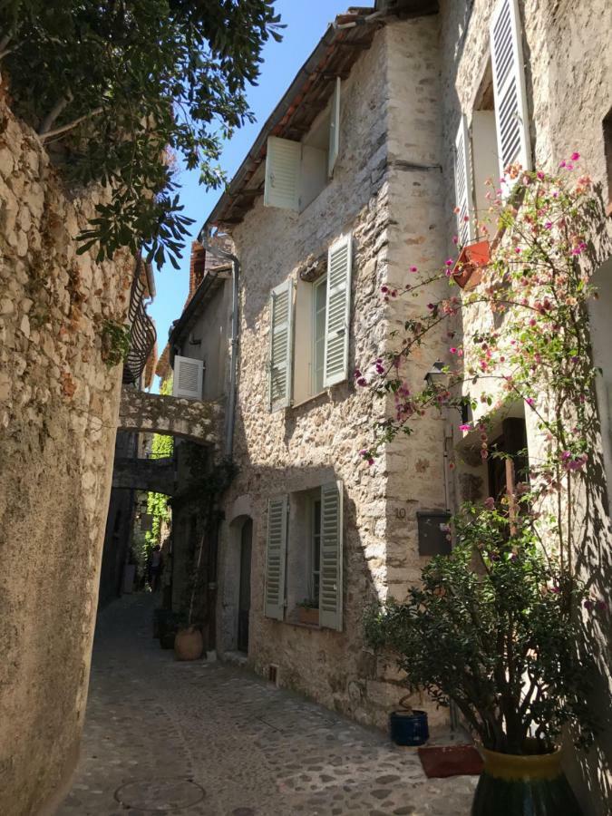 L'Elegante - Maison De Ville Avec Bains A Remous - Parking Inclus 생폴드방스 외부 사진